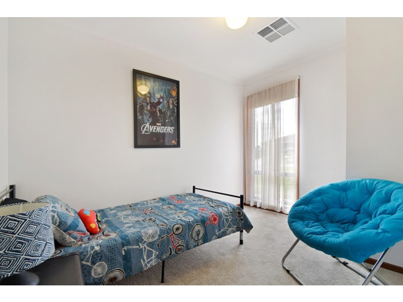 13 Wistow Crescent, Trott Park SA 5158