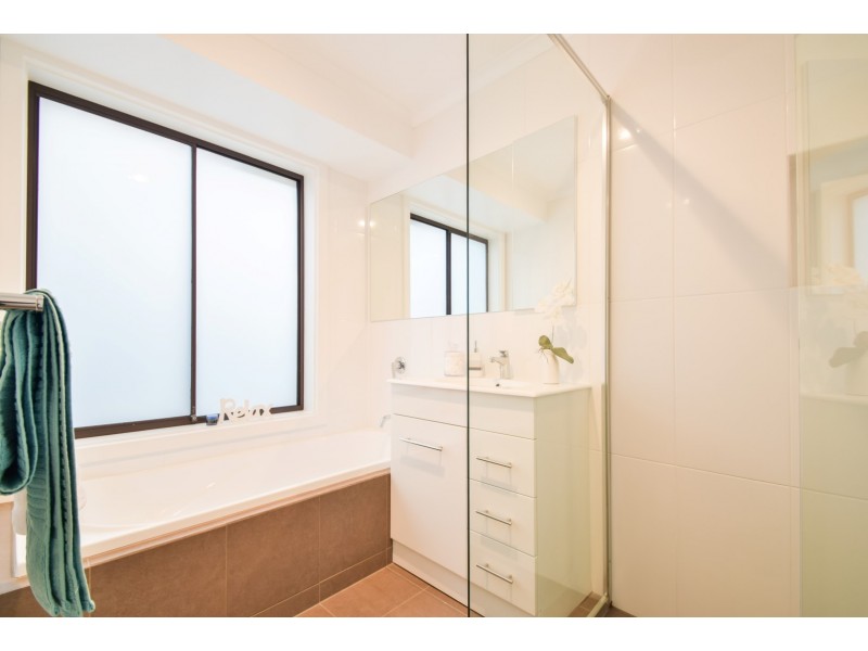 13 Wistow Crescent, Trott Park SA 5158