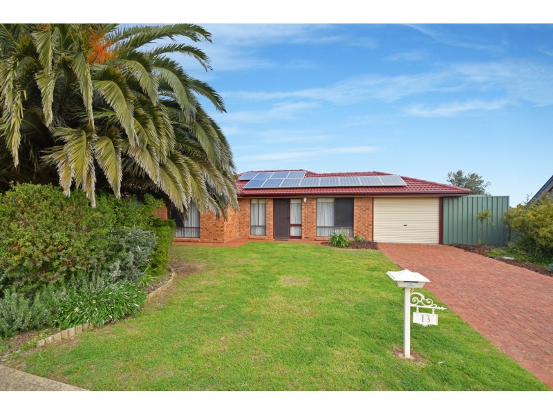 13 Wistow Crescent, Trott Park SA 5158