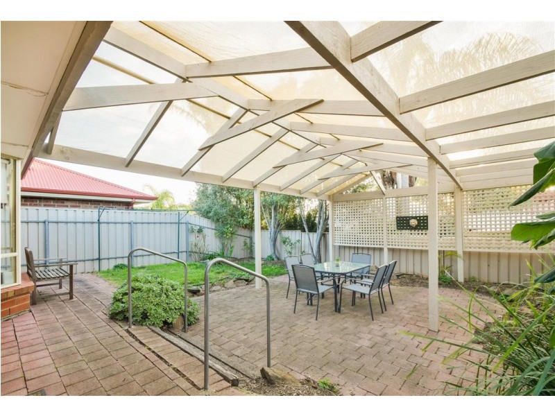 10 Dorrien Avenue, Woodcroft SA 5162