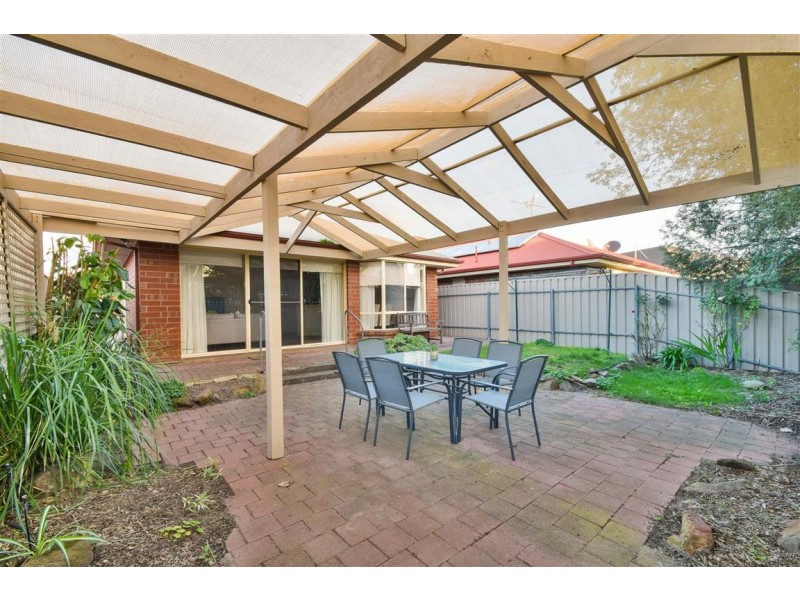 10 Dorrien Avenue, Woodcroft SA 5162