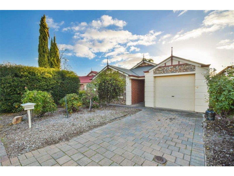 10 Dorrien Avenue, Woodcroft SA 5162