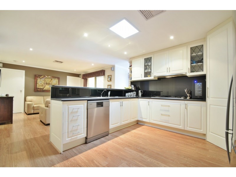 3 Harriet Street, Woodcroft SA 5162