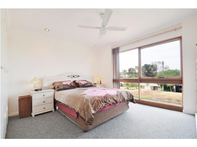 63 Oakridge Rise, Huntfield Heights SA 5163