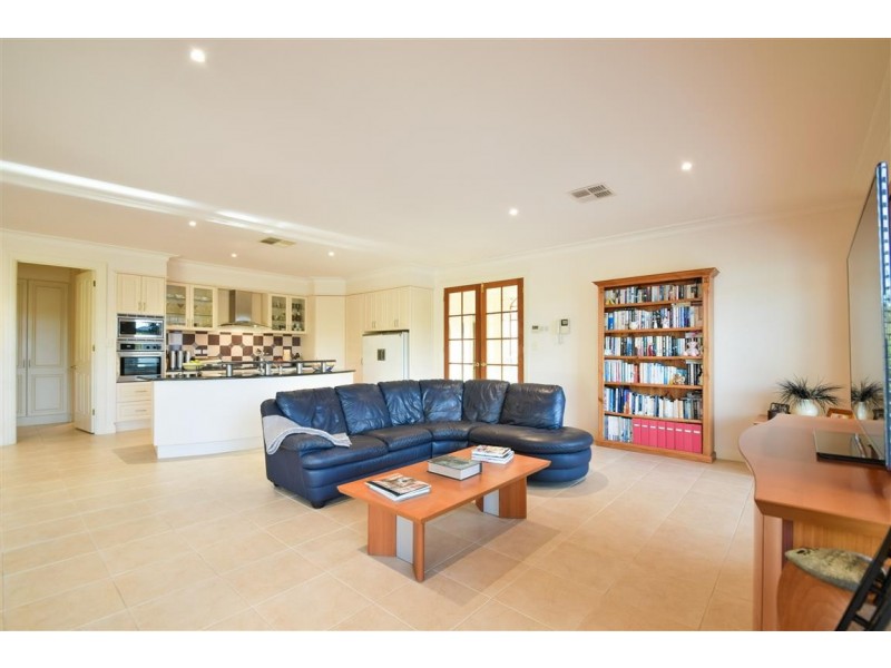 4 Bluegum Court, Flagstaff Hill SA 5159