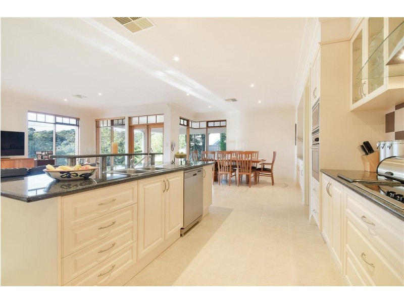 4 Bluegum Court, Flagstaff Hill SA 5159