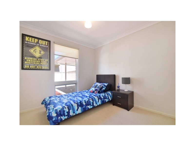 8 Liza Road, Happy Valley SA 5159