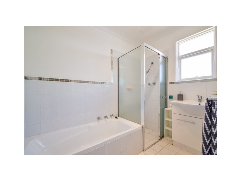 8 Liza Road, Happy Valley SA 5159