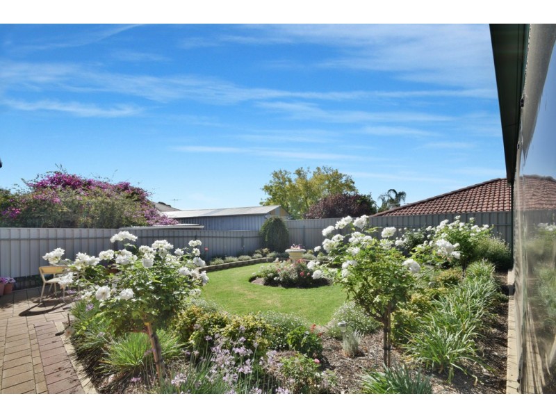 13 Paignton Close, Moana SA 5169