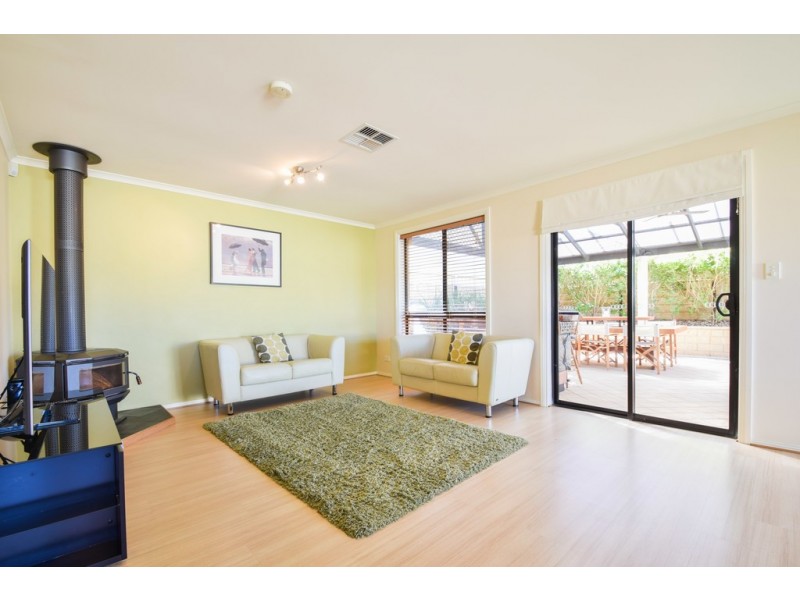10 Merrivale Drive, Happy Valley SA 5159