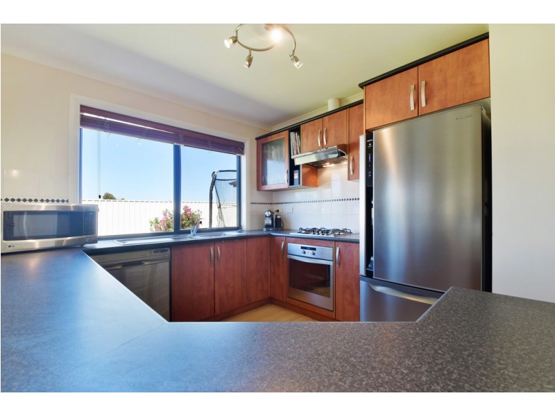 10 Merrivale Drive, Happy Valley SA 5159