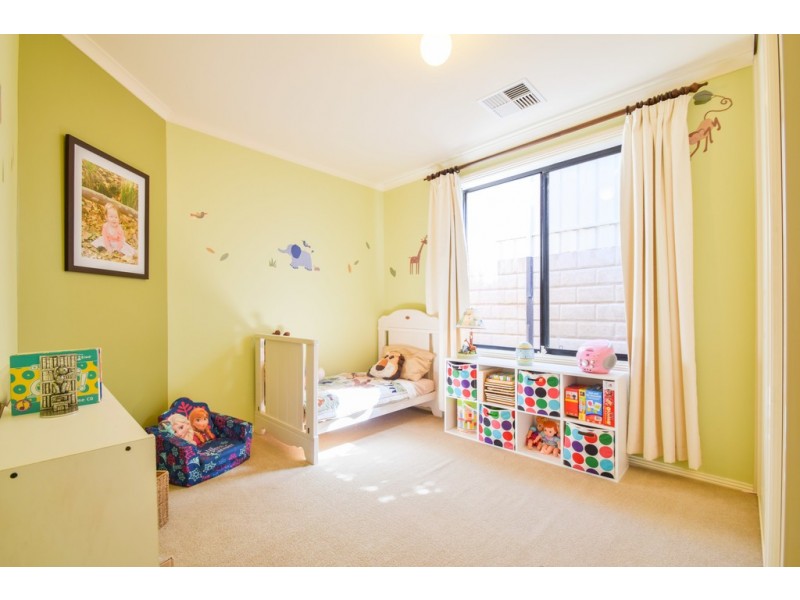 10 Merrivale Drive, Happy Valley SA 5159