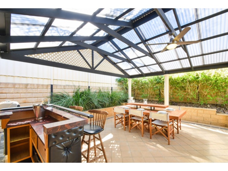 10 Merrivale Drive, Happy Valley SA 5159