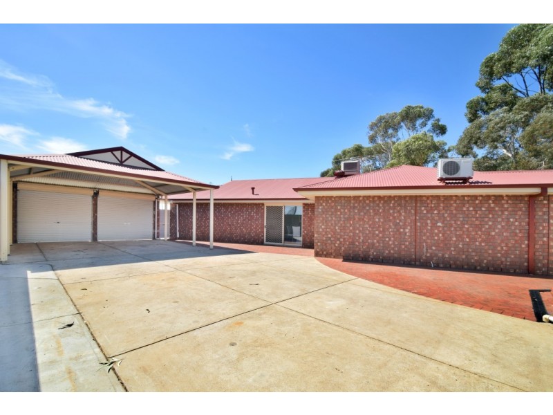62 Jeanette Crescent, Aberfoyle Park SA 5159