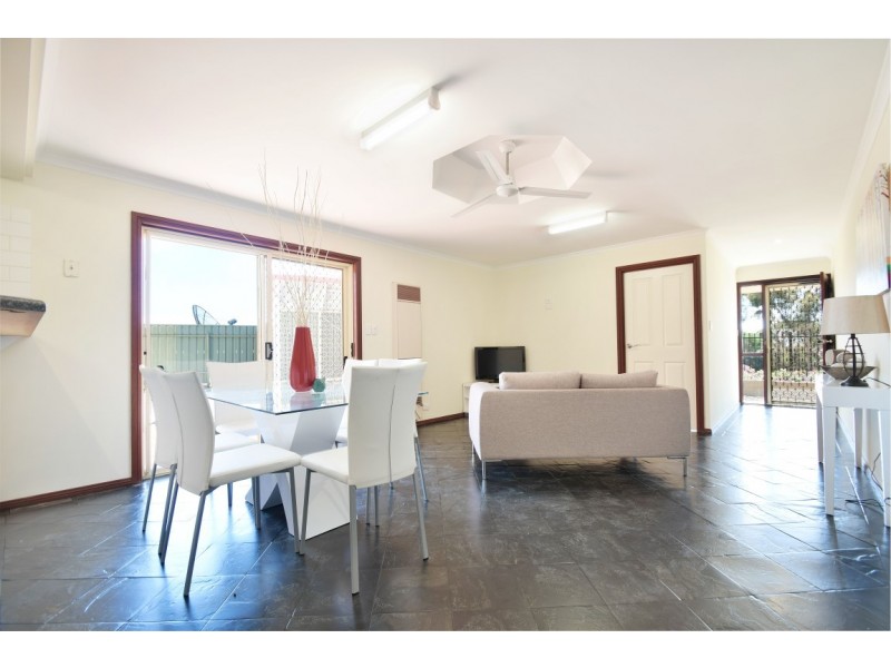 62 Jeanette Crescent, Aberfoyle Park SA 5159