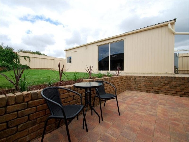 23 Rogana Crescent, Hallett Cove SA 5158