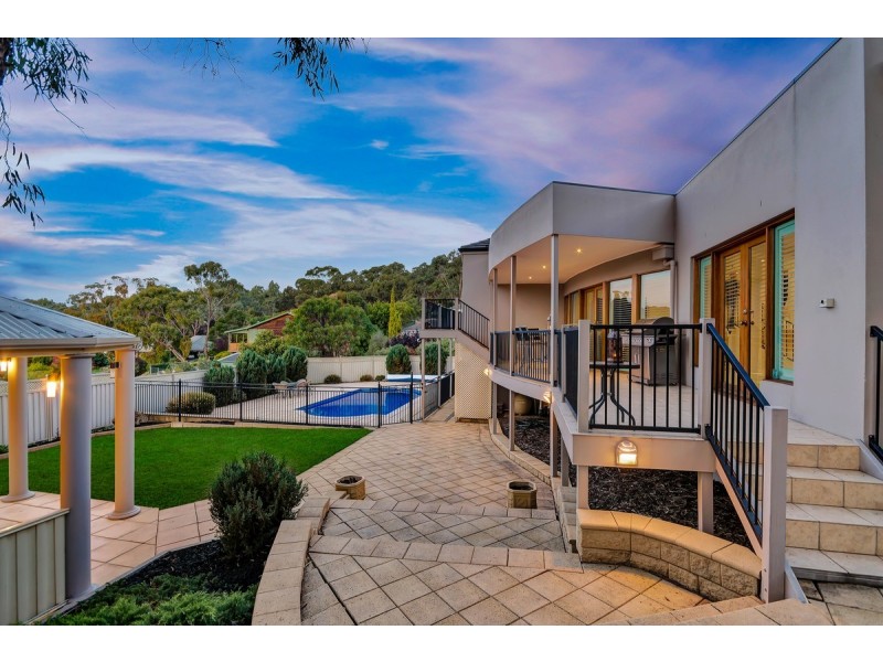 107 Glendale Avenue, Flagstaff Hill SA 5159