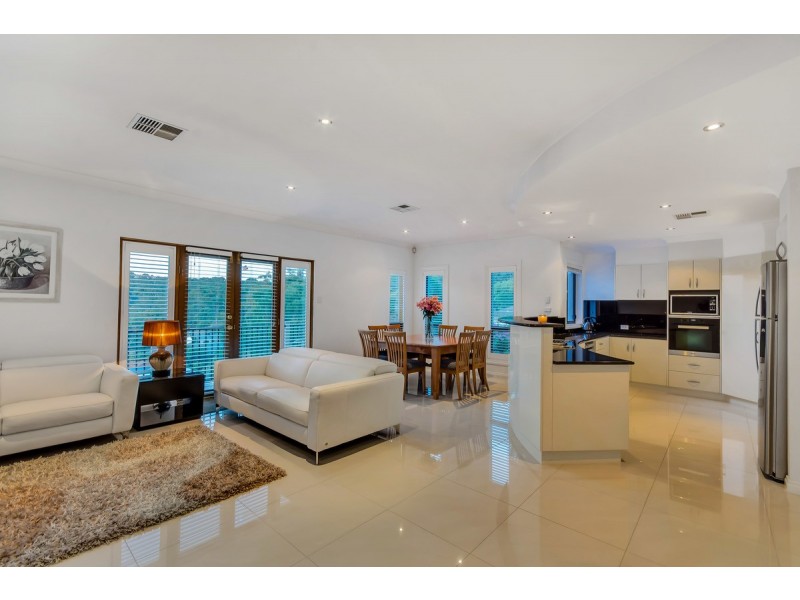 107 Glendale Avenue, Flagstaff Hill SA 5159