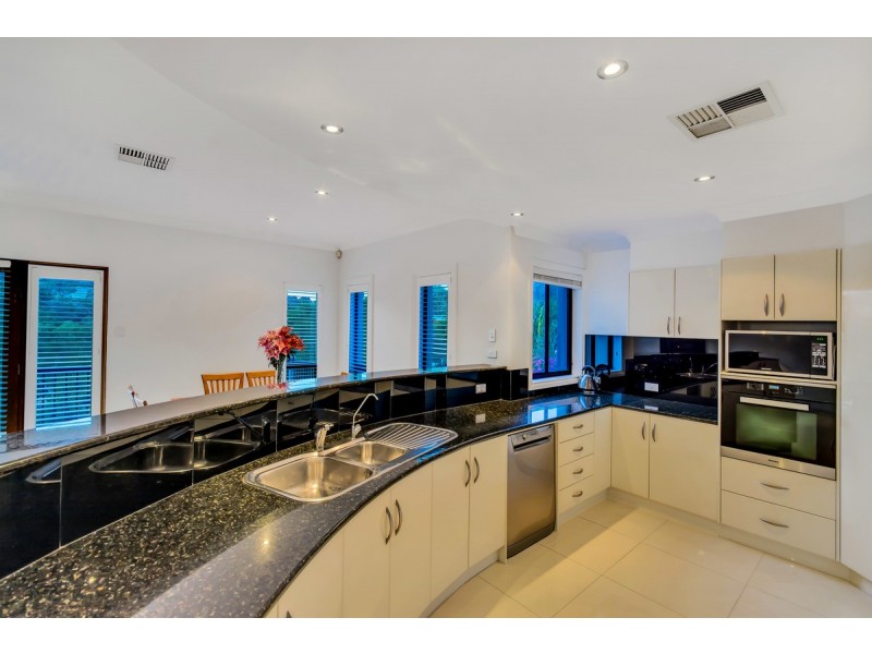 107 Glendale Avenue, Flagstaff Hill SA 5159