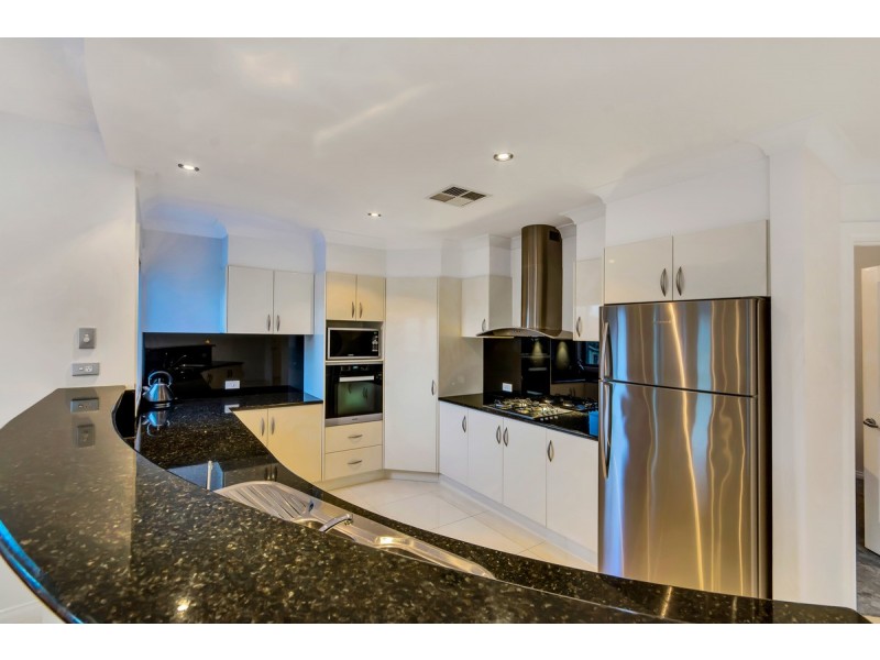 107 Glendale Avenue, Flagstaff Hill SA 5159