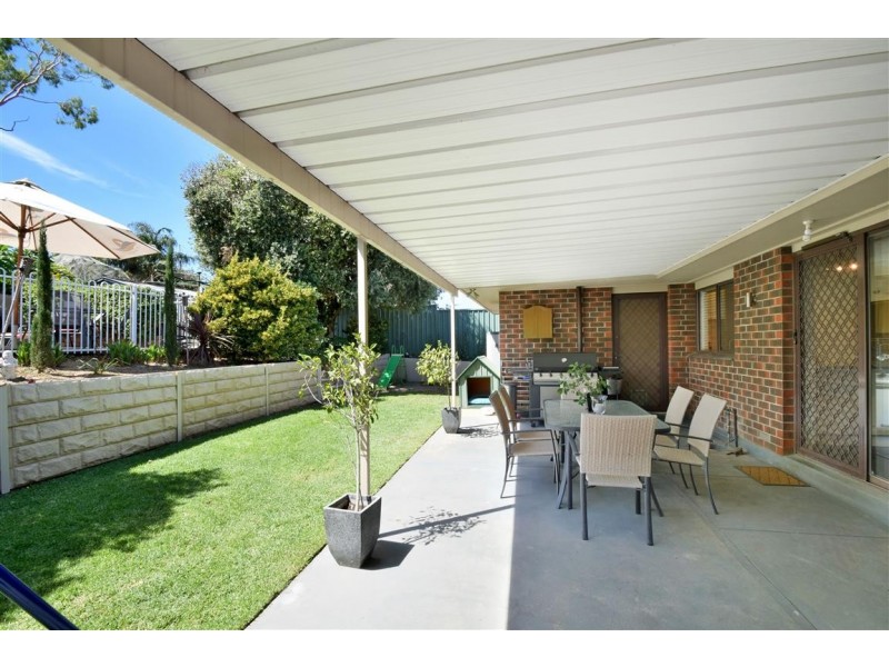 21 Pedro Avenue, Morphett Vale SA 5162