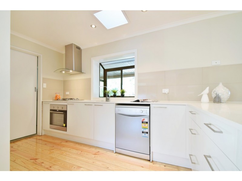 94 Carbenet Drive, Hackham SA 5163