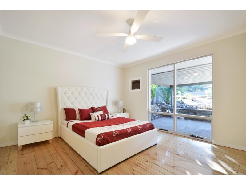 94 Carbenet Drive, Hackham SA 5163