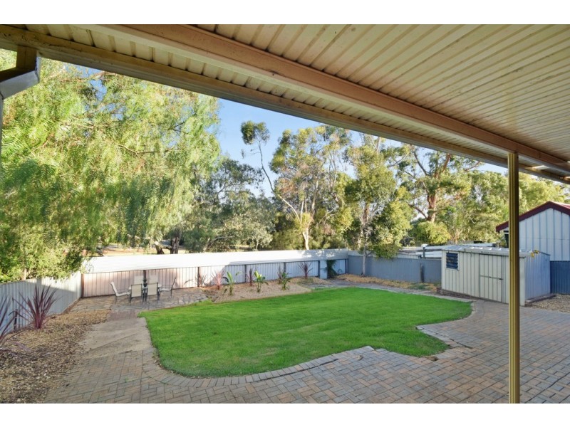 94 Carbenet Drive, Hackham SA 5163