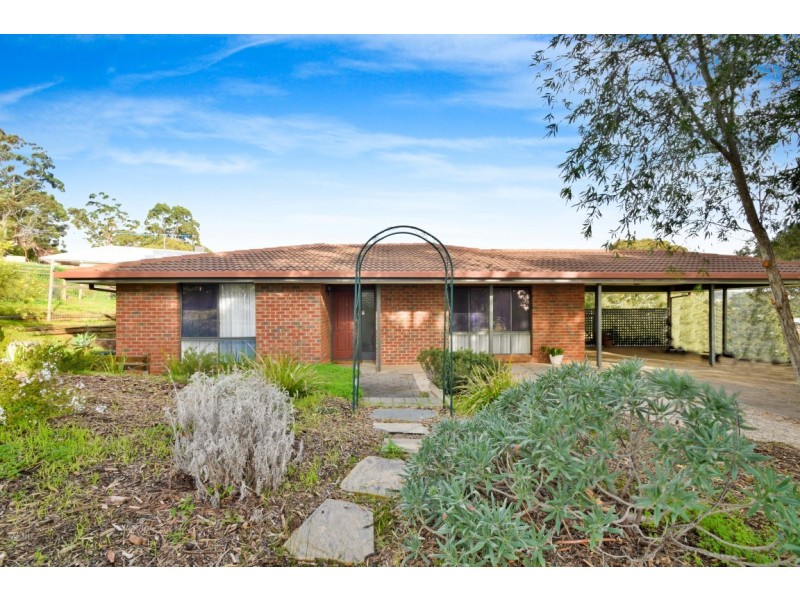 1 Seaview Drive, Happy Valley SA 5159