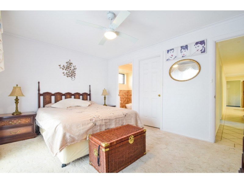 1 Seaview Drive, Happy Valley SA 5159