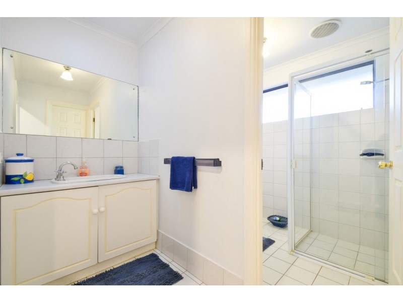 1 Seaview Drive, Happy Valley SA 5159