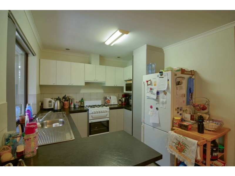 8 Banks Road, Woodcroft SA 5162