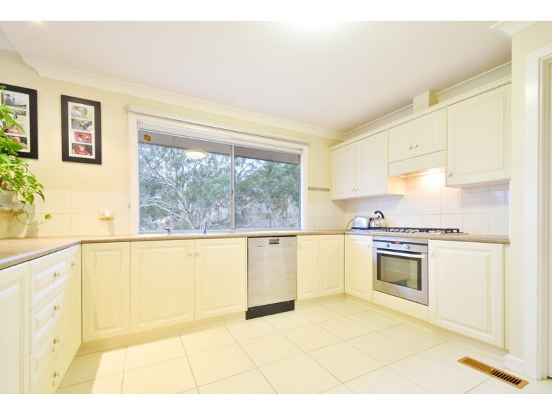7 Molnar Drive, Aberfoyle Park SA 5159
