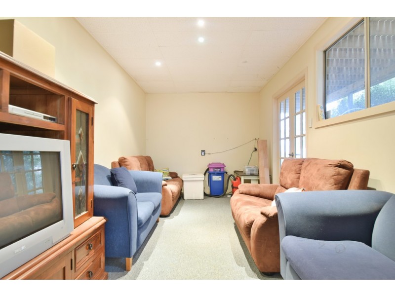 7 Molnar Drive, Aberfoyle Park SA 5159