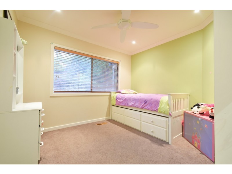 7 Molnar Drive, Aberfoyle Park SA 5159