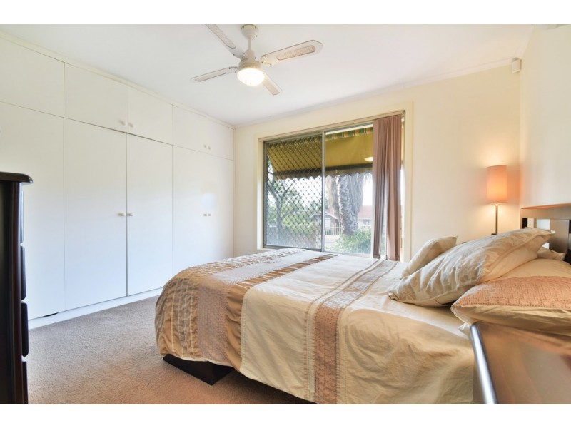 2 Eurunderee Avenue, Seacombe Gardens SA 5047