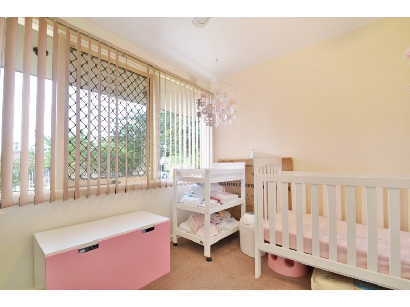 2 Eurunderee Avenue, Seacombe Gardens SA 5047