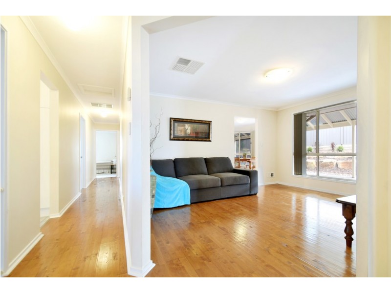 13 Sameden Drive, Noarlunga Downs SA 5168