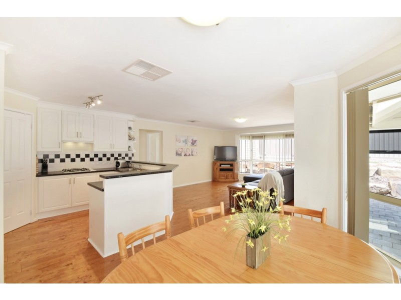 13 Sameden Drive, Noarlunga Downs SA 5168