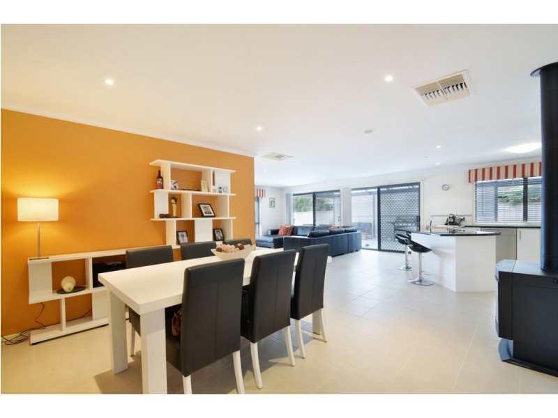 3 Walford Drive, Onkaparinga Hills SA 5163