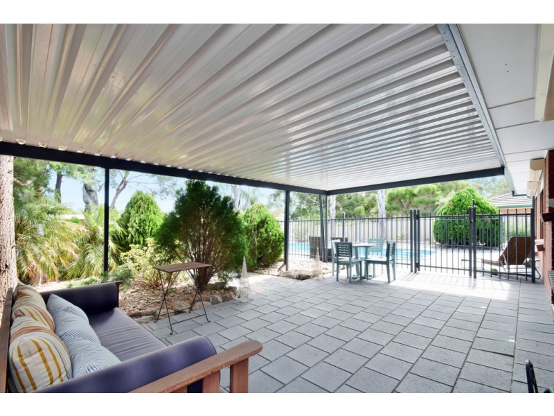 3 Walford Drive, Onkaparinga Hills SA 5163