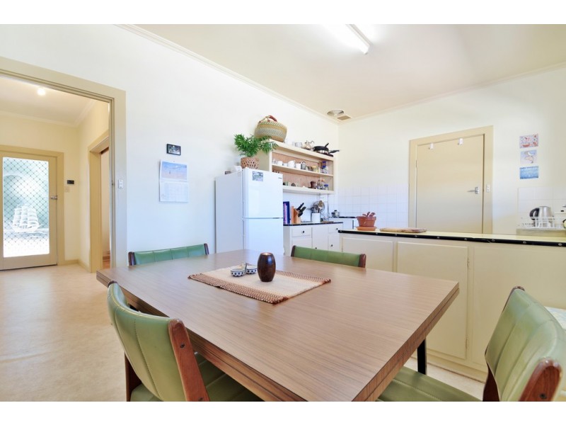 6 Wilson Avenue, Morphett Vale SA 5162
