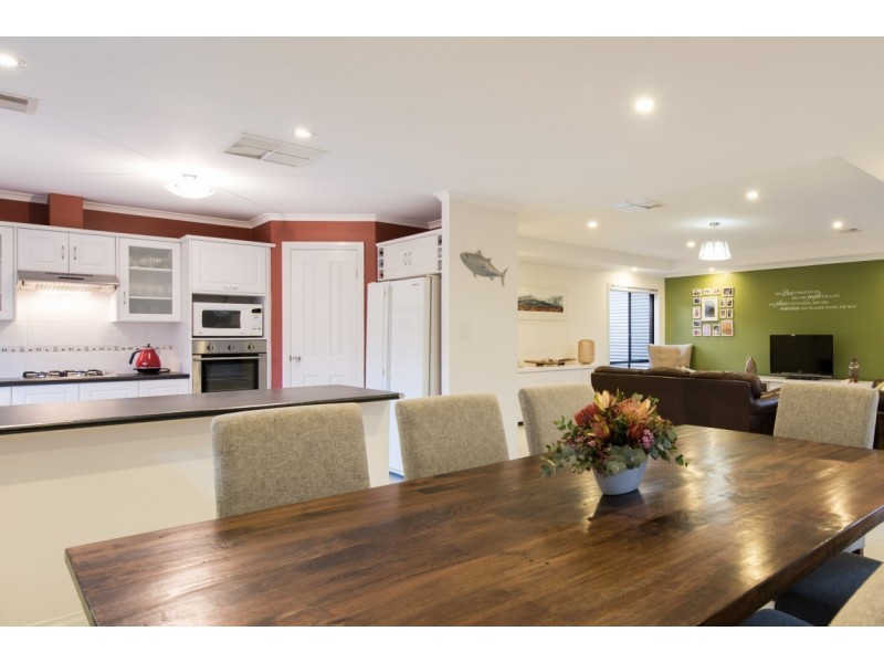 5 Landseer Crescent, Seaford Rise SA 5169