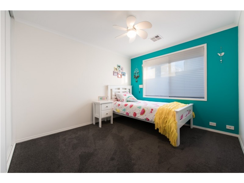 5 Landseer Crescent, Seaford Rise SA 5169