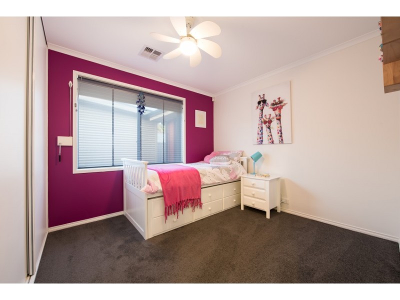 5 Landseer Crescent, Seaford Rise SA 5169