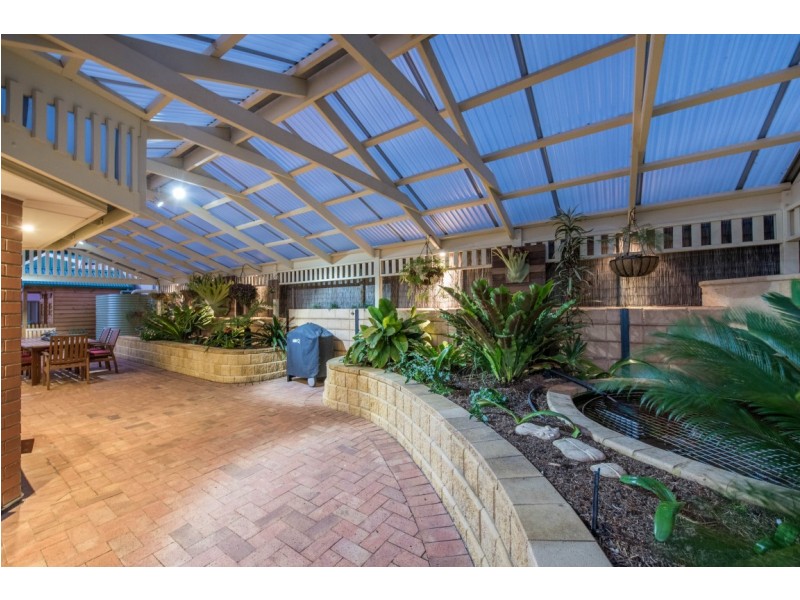 5 Landseer Crescent, Seaford Rise SA 5169