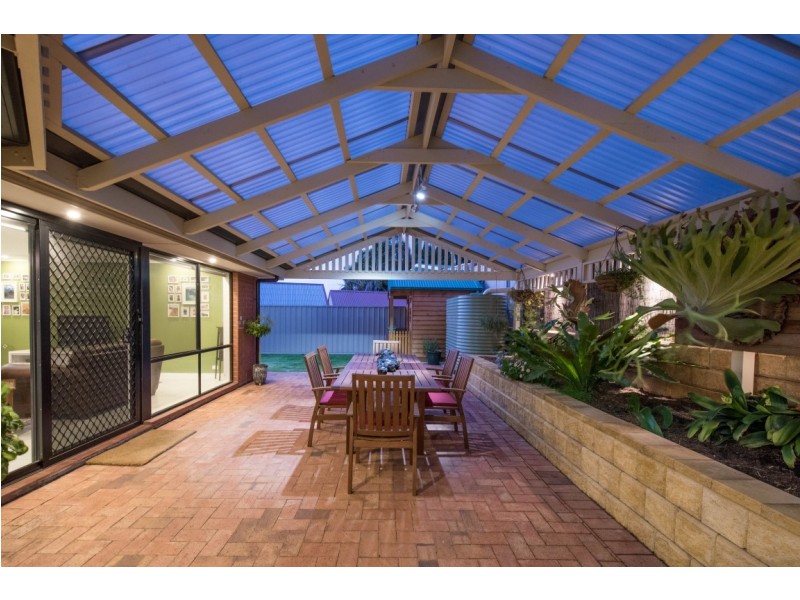 5 Landseer Crescent, Seaford Rise SA 5169