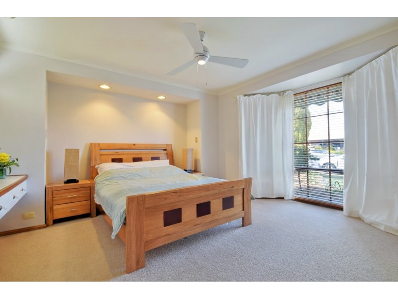 32 Barramundi Drive, Hallett Cove SA 5158