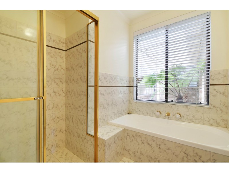 32 Barramundi Drive, Hallett Cove SA 5158