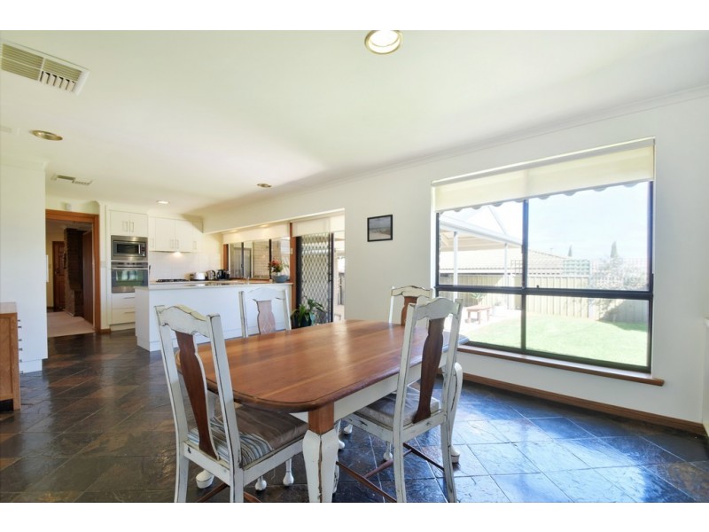 32 Barramundi Drive, Hallett Cove SA 5158